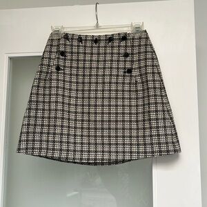 Max Studio Lined mini tailored skirt size 4